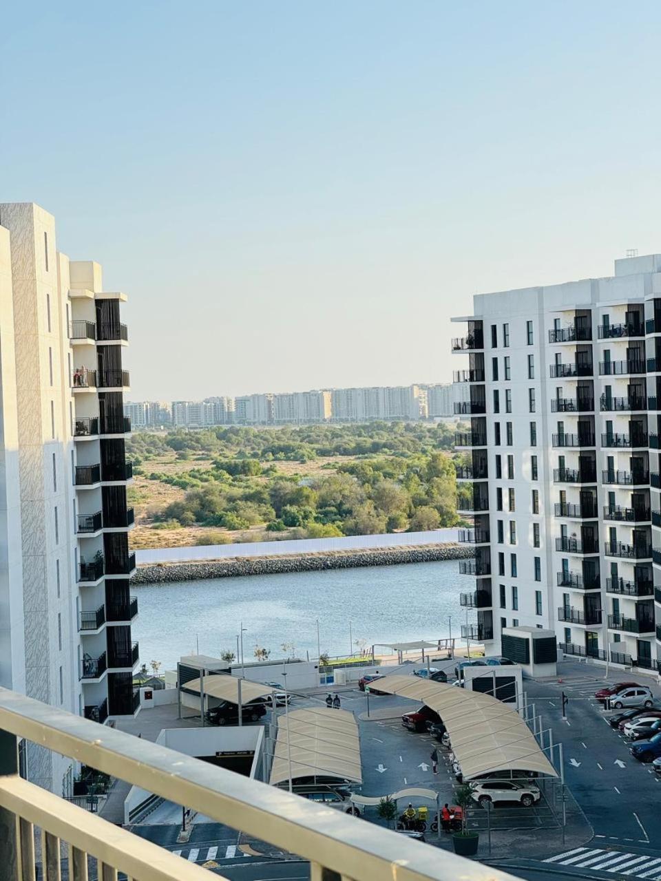 The Hive Retreats In Yas Island Apartment